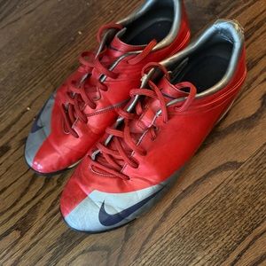 Nike soccer turf shoes